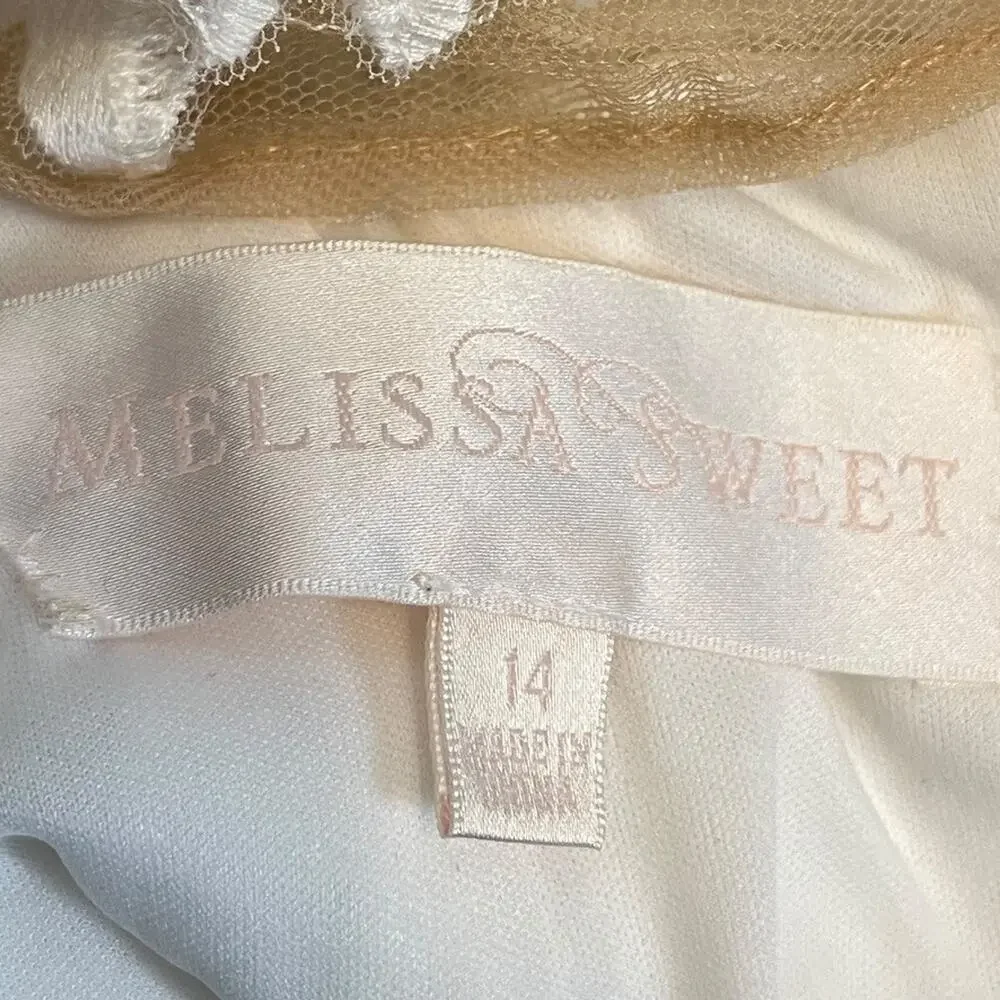 Melissa Sweet Ivory Lace V-Neck Trumpet Wedding Gown - Picture 15 of 16